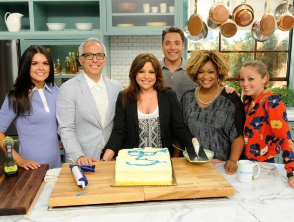 A wave of Food Network stars shocked fans by suddenly announcing their departures from the network: “This isn’t the end.”