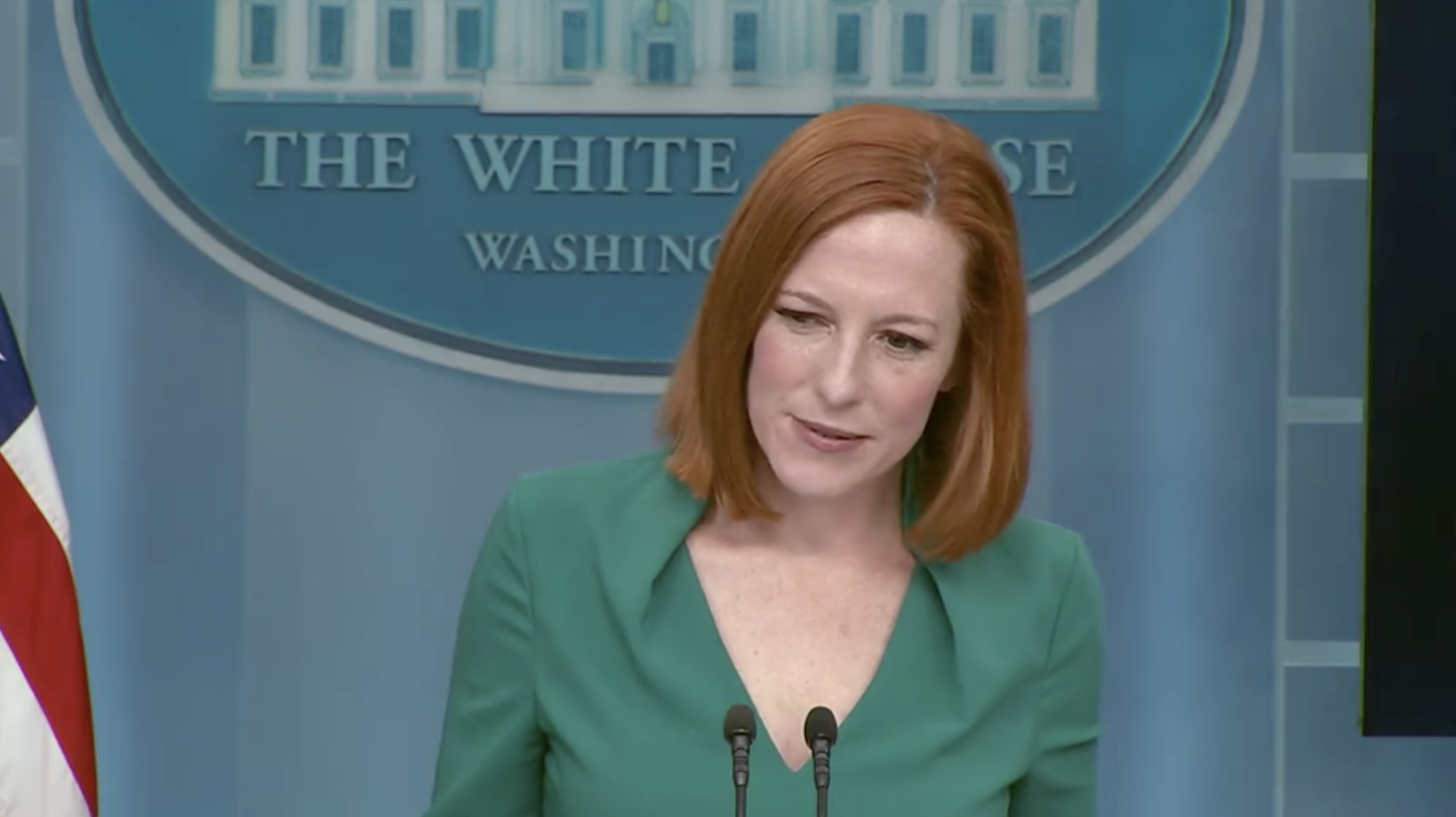 Peter Doocy “slips up” and reveals the exact height of popular host Jen Psaki!