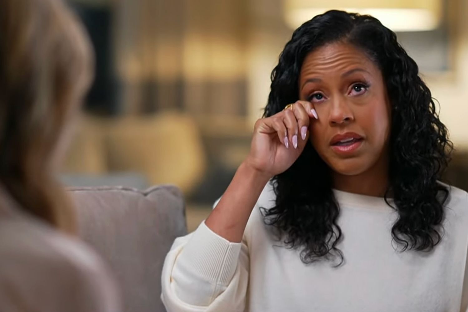 Sheinelle Jones breaks down in tears recounting the “horrific” death of her husband Uche Ojeh on the returning episode of “Today”: “He didn’t have to go so soon…” – See details in comments👇👇👇